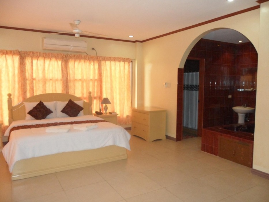 Subic Waterfront Resort & Hotel 12/55