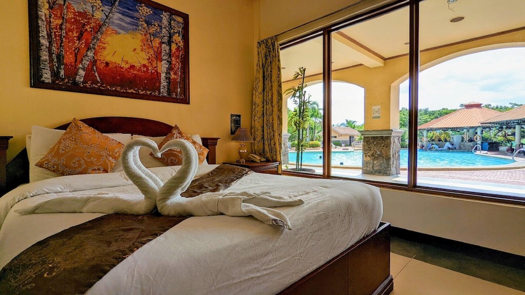 Subic Waterfront Resort & Hotel 13/55