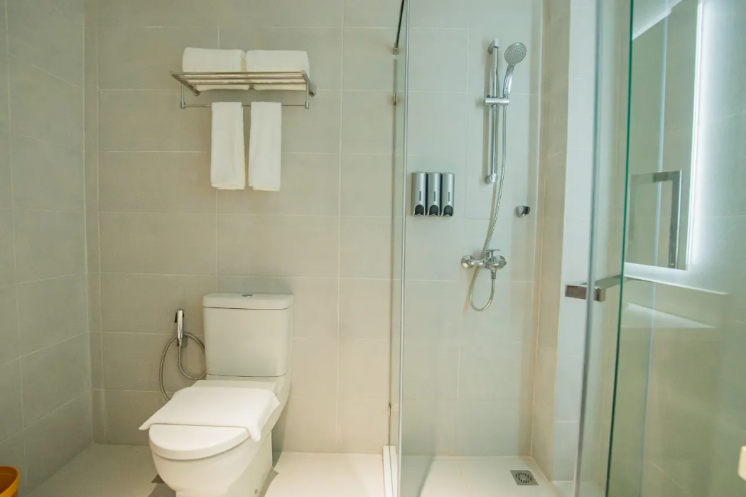 1521 Hotel 20/45