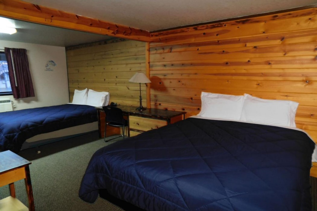 Packwood Inn 24/56