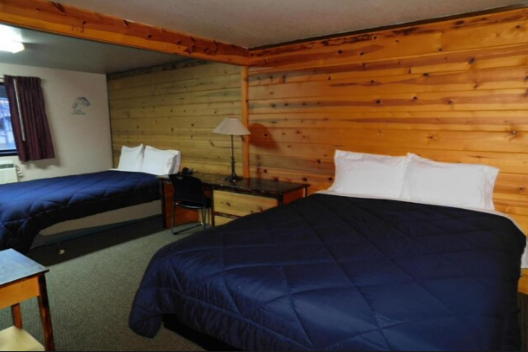 Packwood Inn 16/56