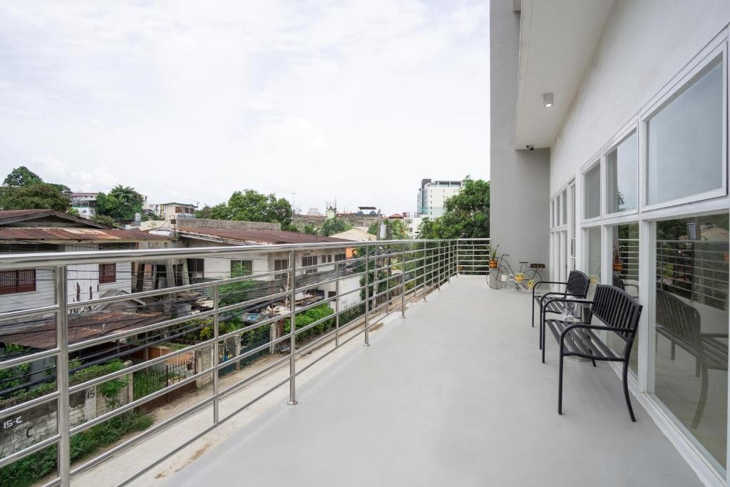 18 Suites Cebu 29/38