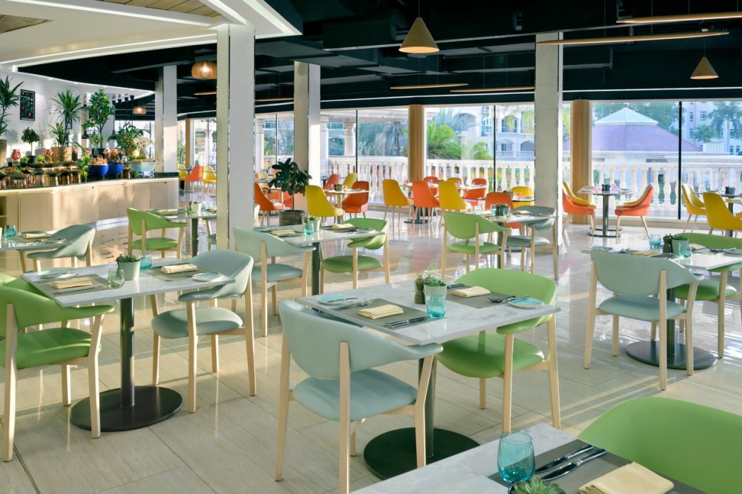 Swissotel Al Murooj Dubai 62/82