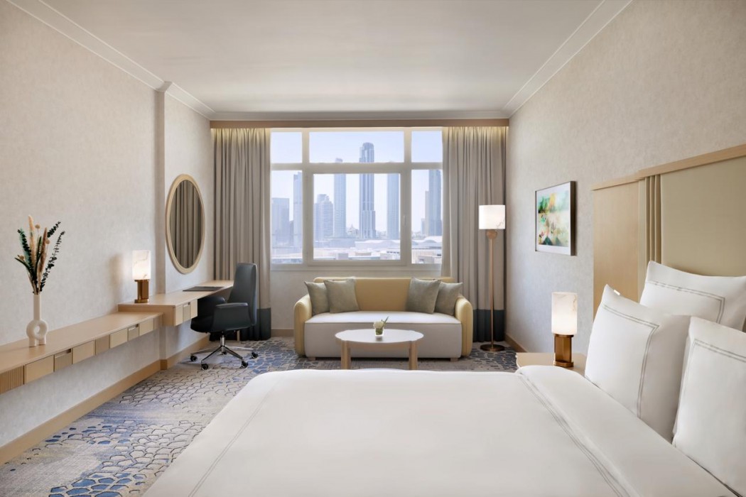 Swissotel Al Murooj Dubai 24/82