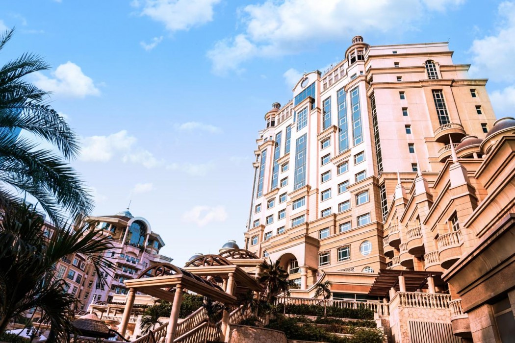 Swissotel Al Murooj Dubai in DUBAI