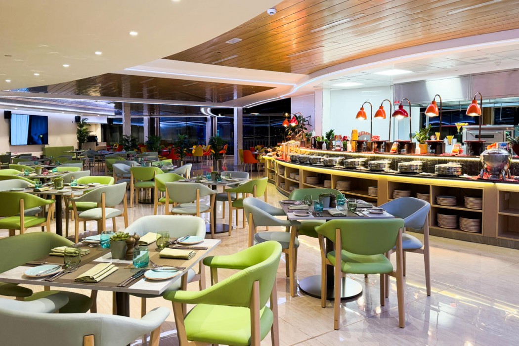 Swissotel Al Murooj Dubai 64/82