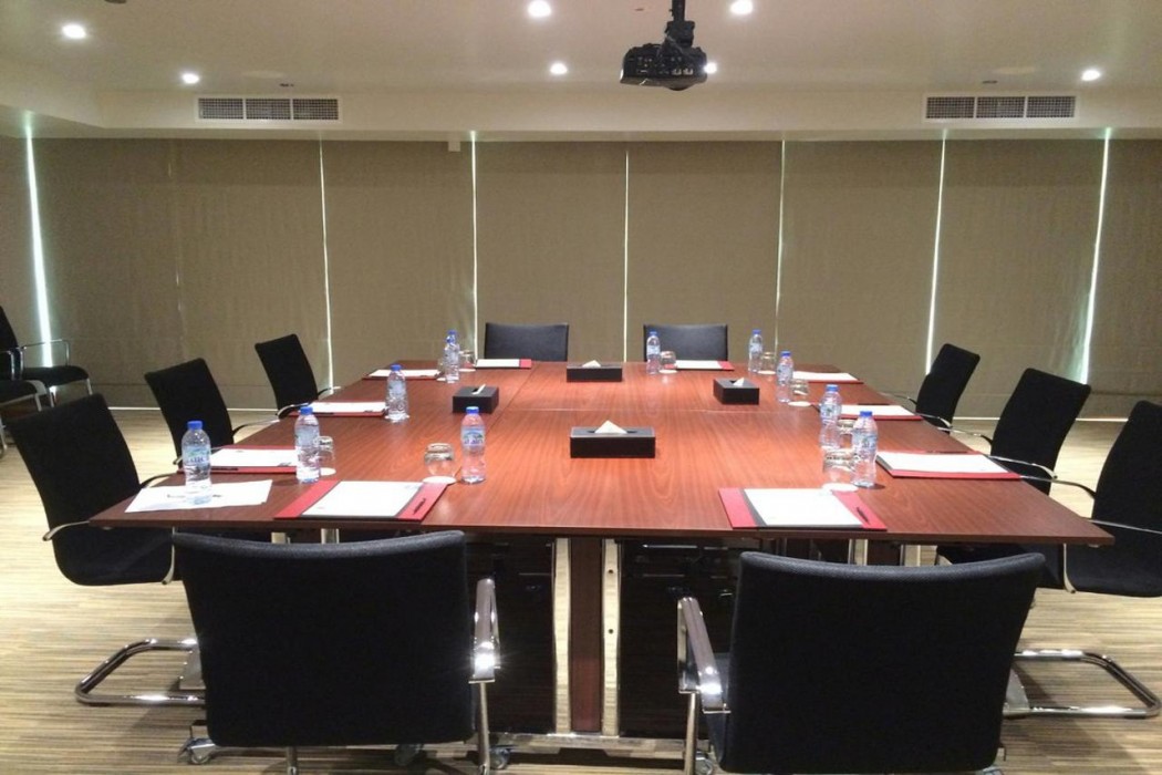 Millennium Airport Hotel Dubai 48/114
