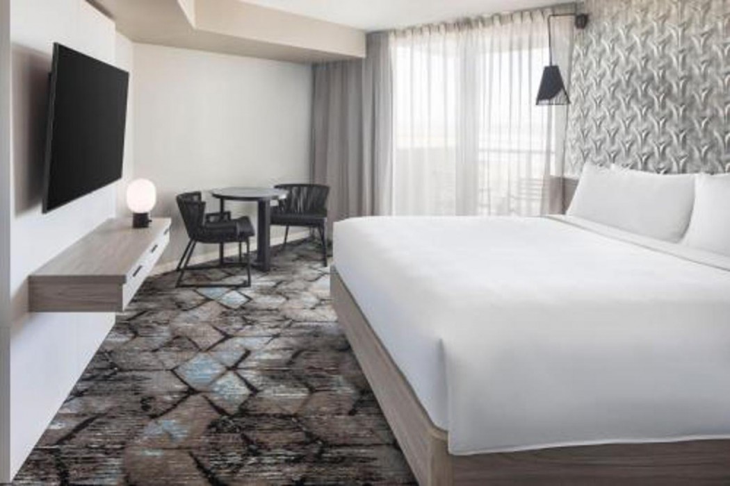 Renaissance Daytona Beach Oceanfront Hotel 16/60