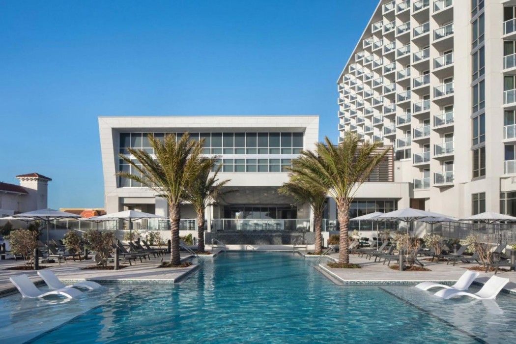Renaissance Daytona Beach Oceanfront Hotel 35/60