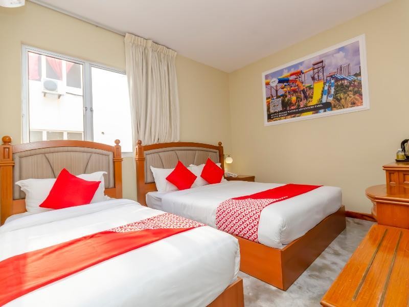 Oyo 517 Aladdin Hotel 80/99