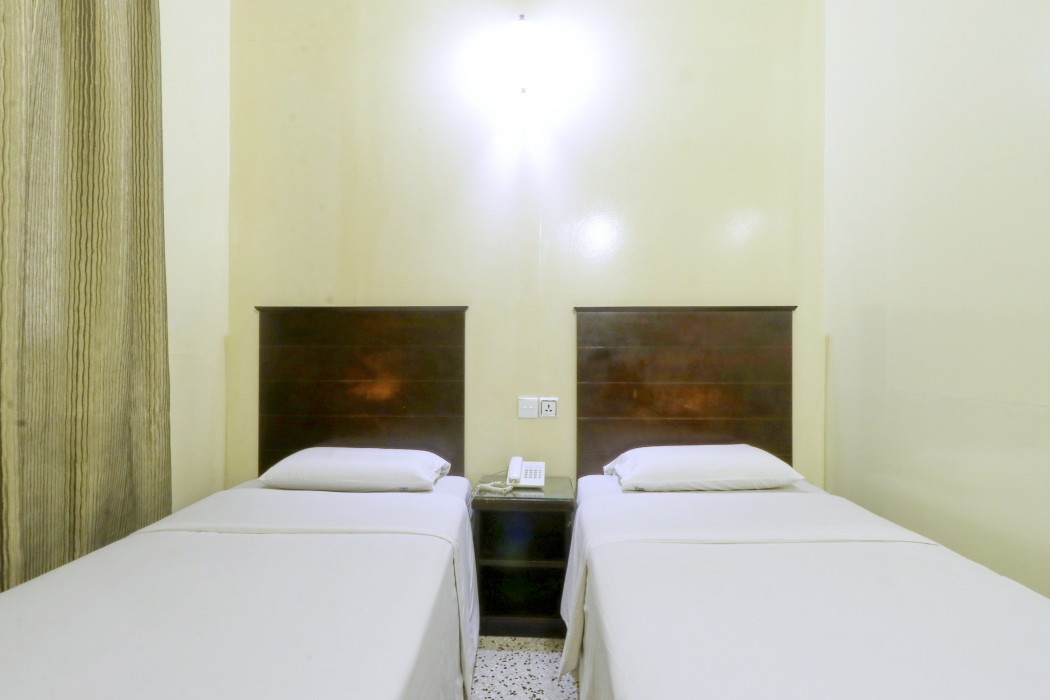 Nan Yeang Hotel 76/126