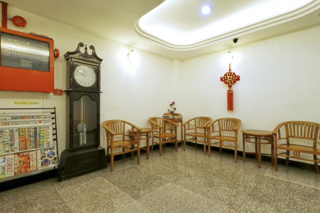 Nan Yeang Hotel 8/126