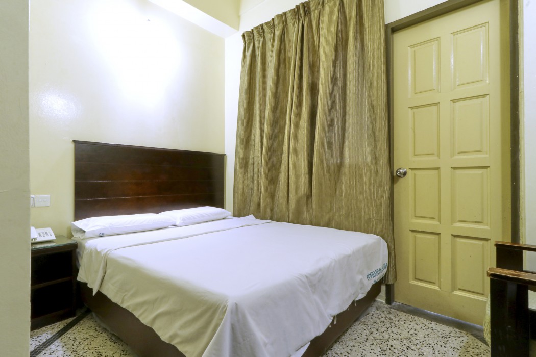 Nan Yeang Hotel 58/126