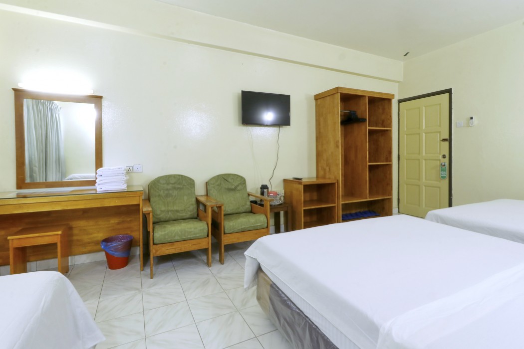 Nan Yeang Hotel 70/126