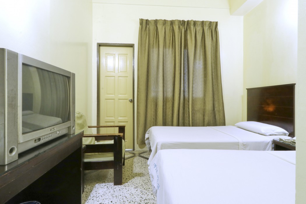 Nan Yeang Hotel 19/126
