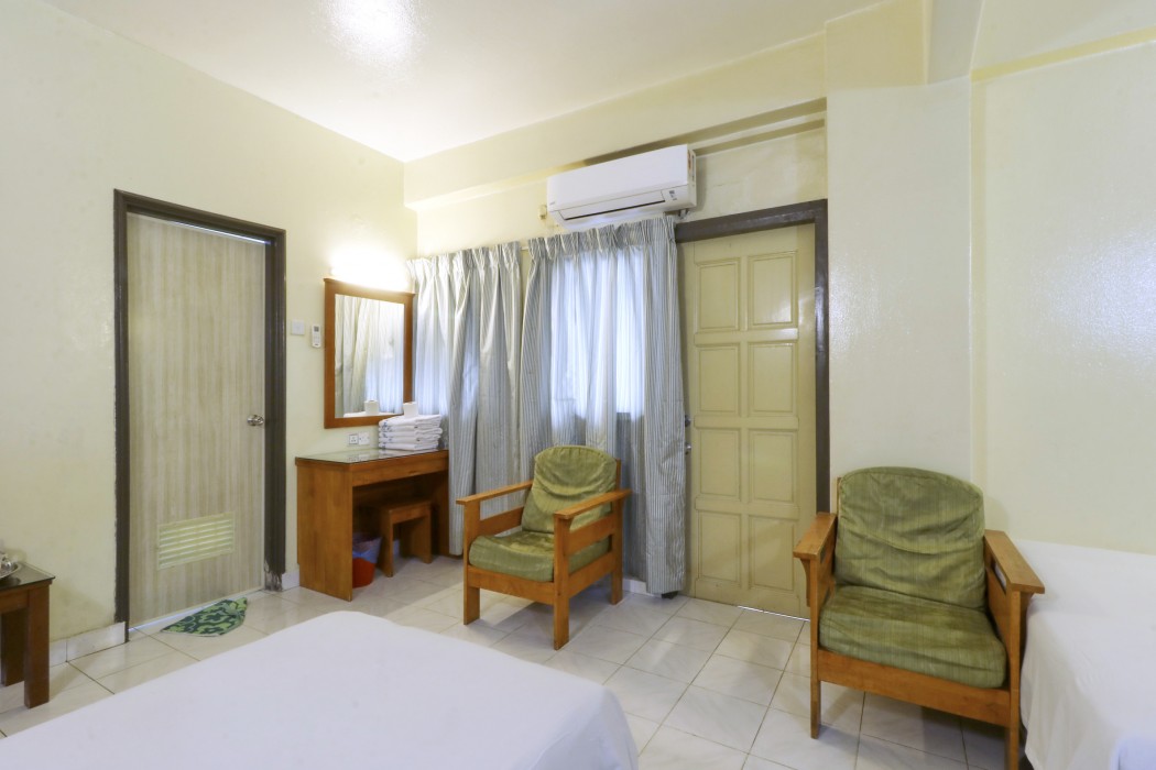 Nan Yeang Hotel 61/126