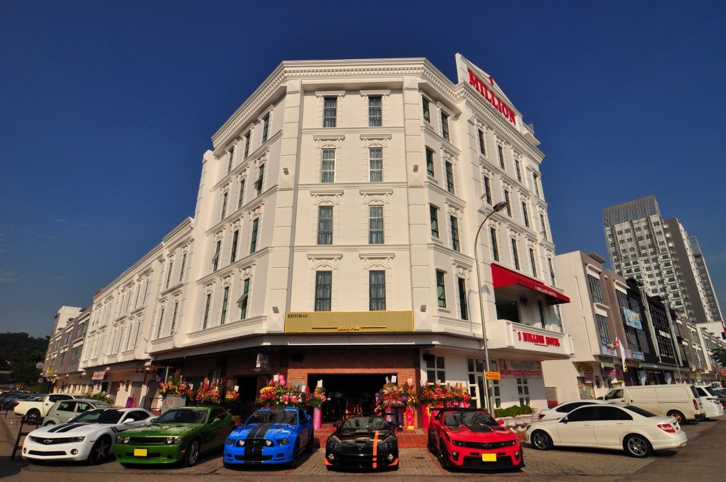 1 Million Hotel 36/75