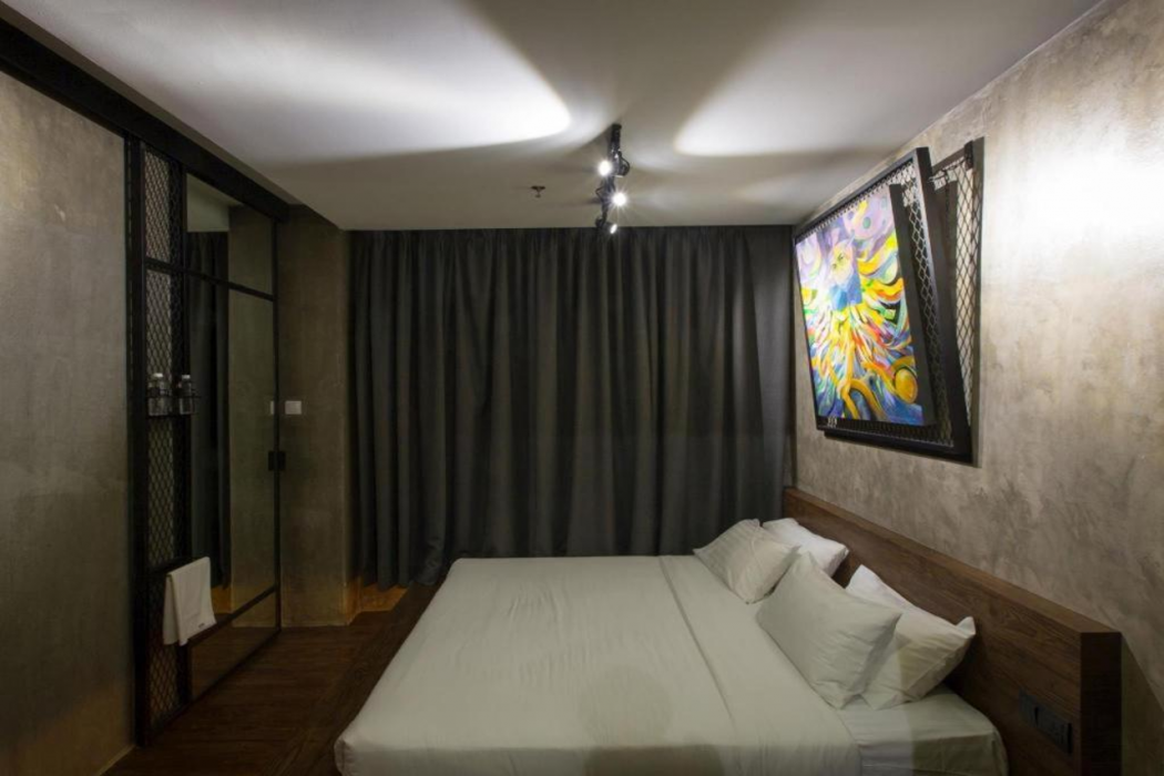 The Hulo Hotel & Gallery 14/59