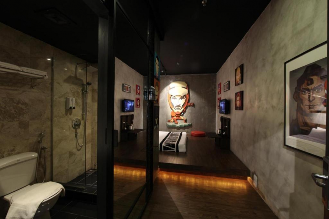 The Hulo Hotel & Gallery 10/59