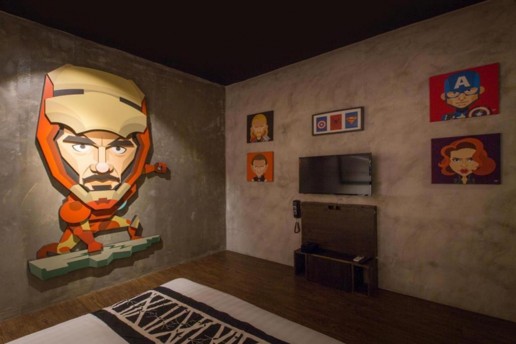 The Hulo Hotel & Gallery 17/59
