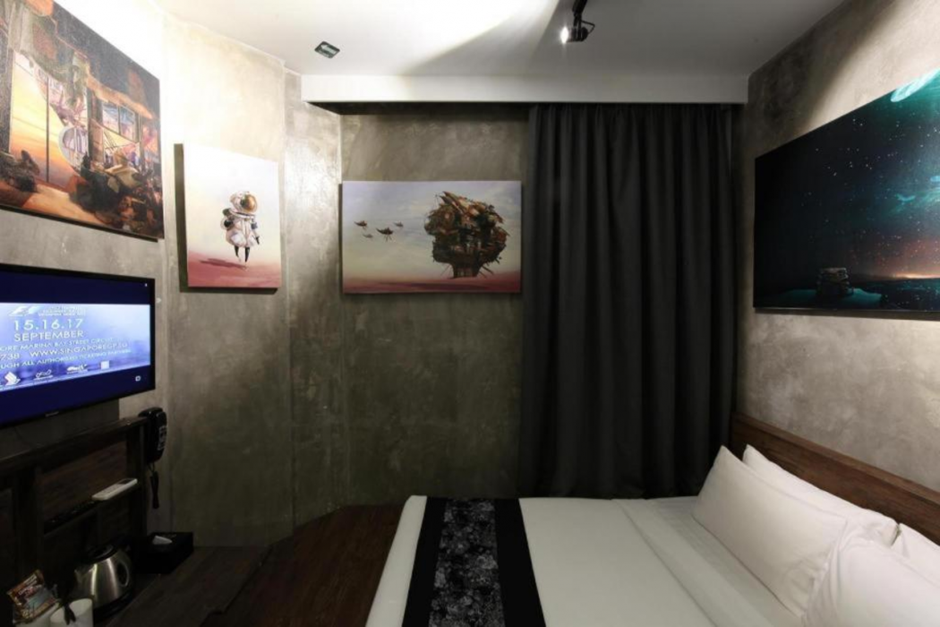 The Hulo Hotel & Gallery 16/59