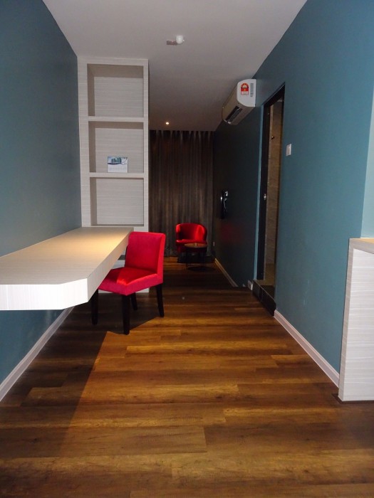 Bayfront Hotel 37/94