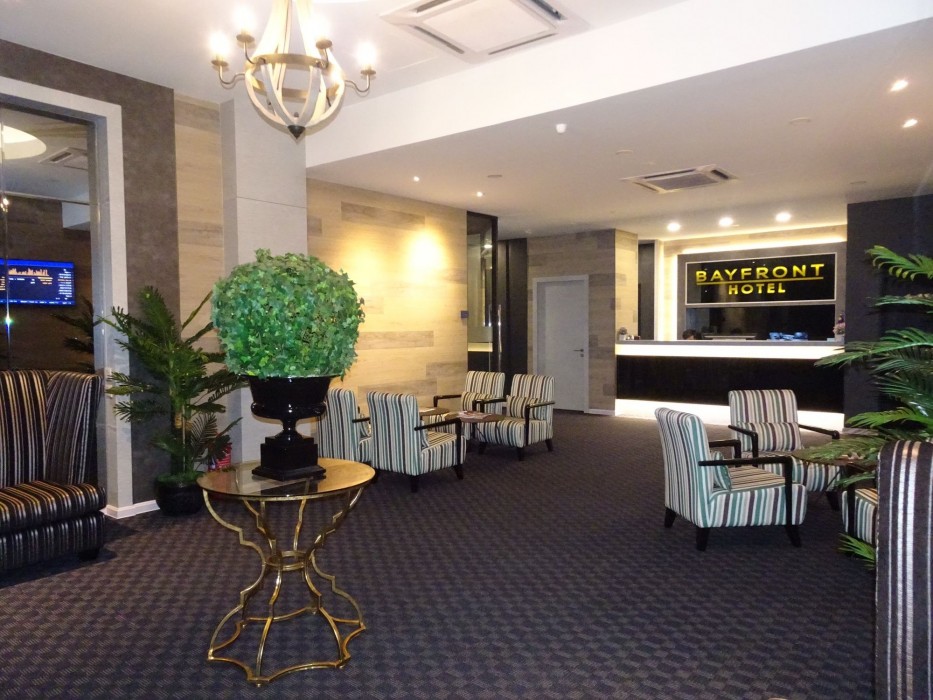 Bayfront Hotel 28/94