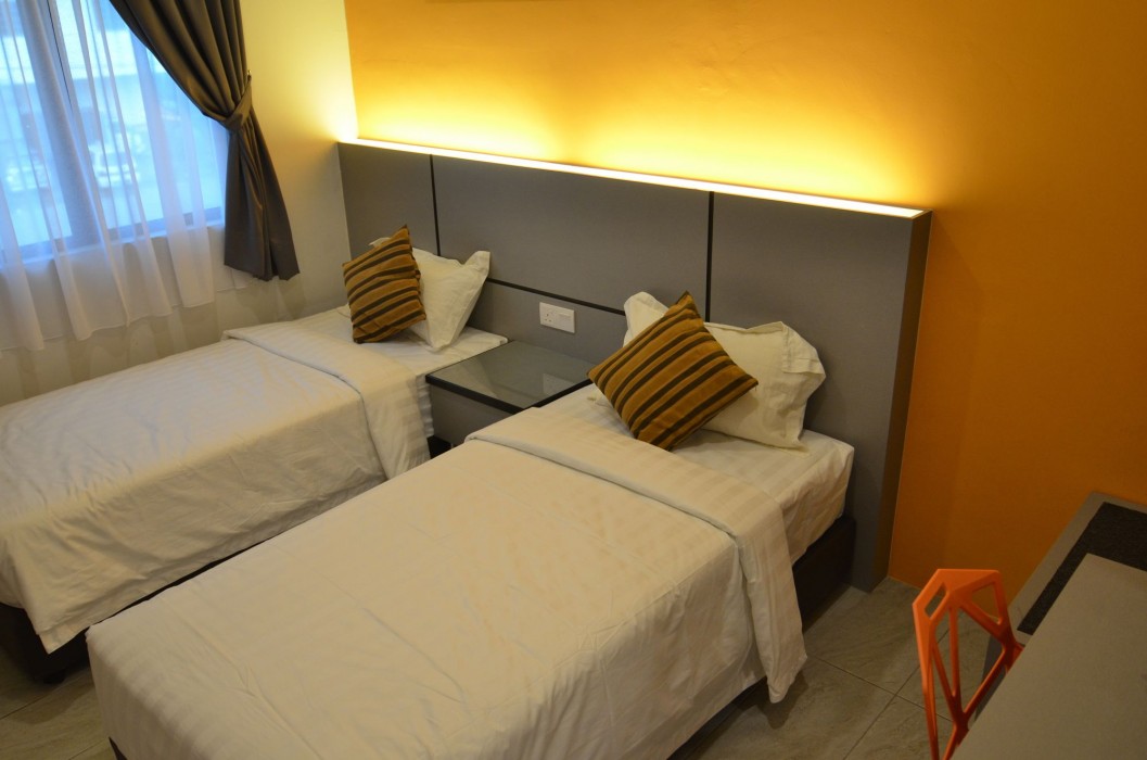 Swing & Pillows at Travelland Hotel, Ipoh 75/99