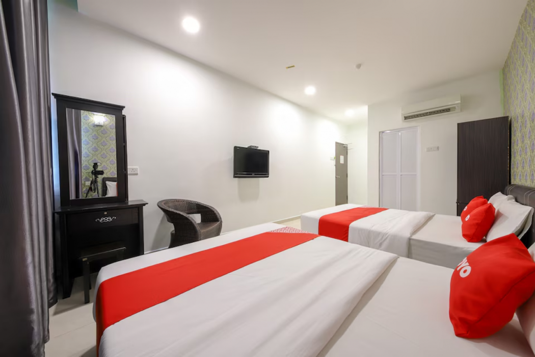 Room at OYO 89497 Dream Nur Hotel, MALACCA CITY