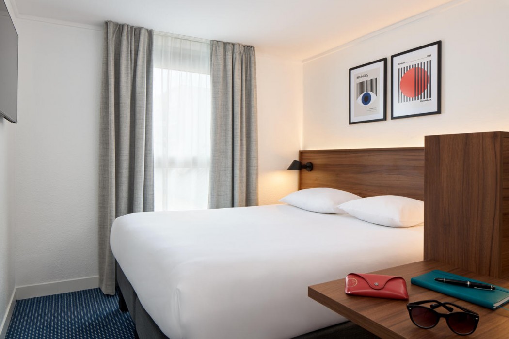 TIMHOTEL NATION 16/77