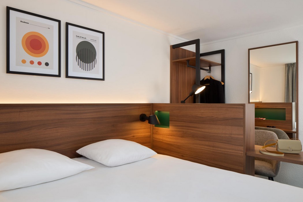 TIMHOTEL NATION 21/77