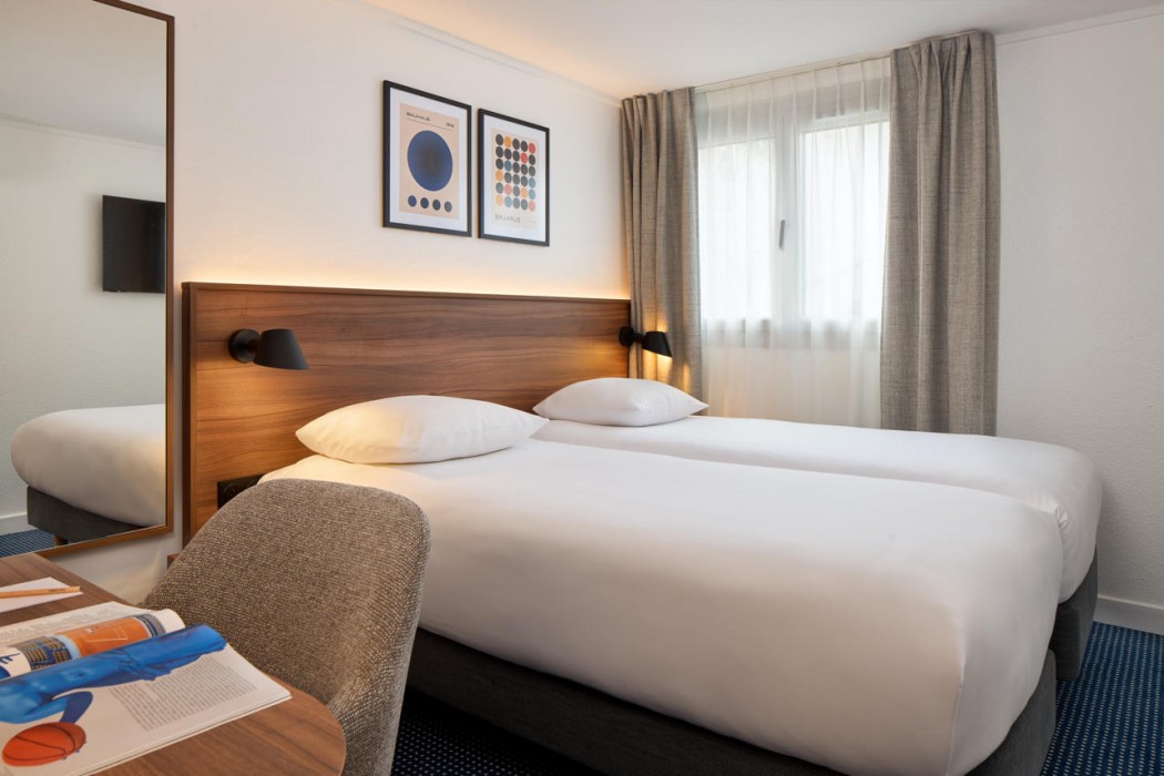 TIMHOTEL NATION 23/77