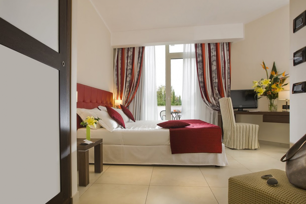 Cardinal Hotel St Peter 16/54