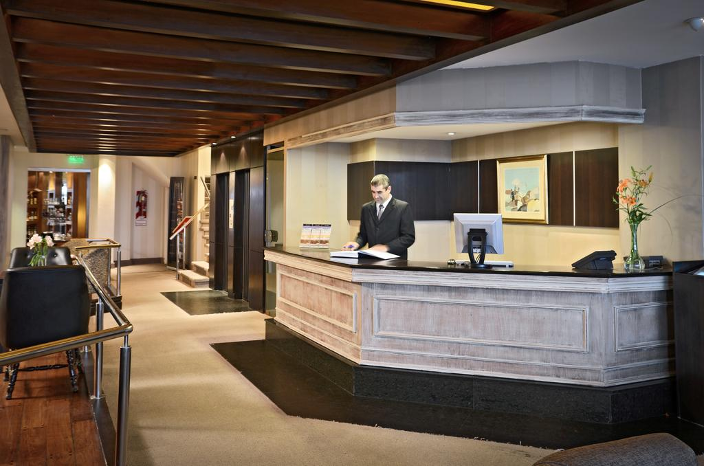 Presidente Hotel 4/46