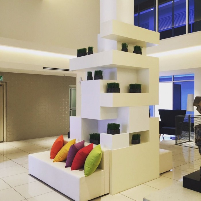 T+ Hotel Macallum 27/86