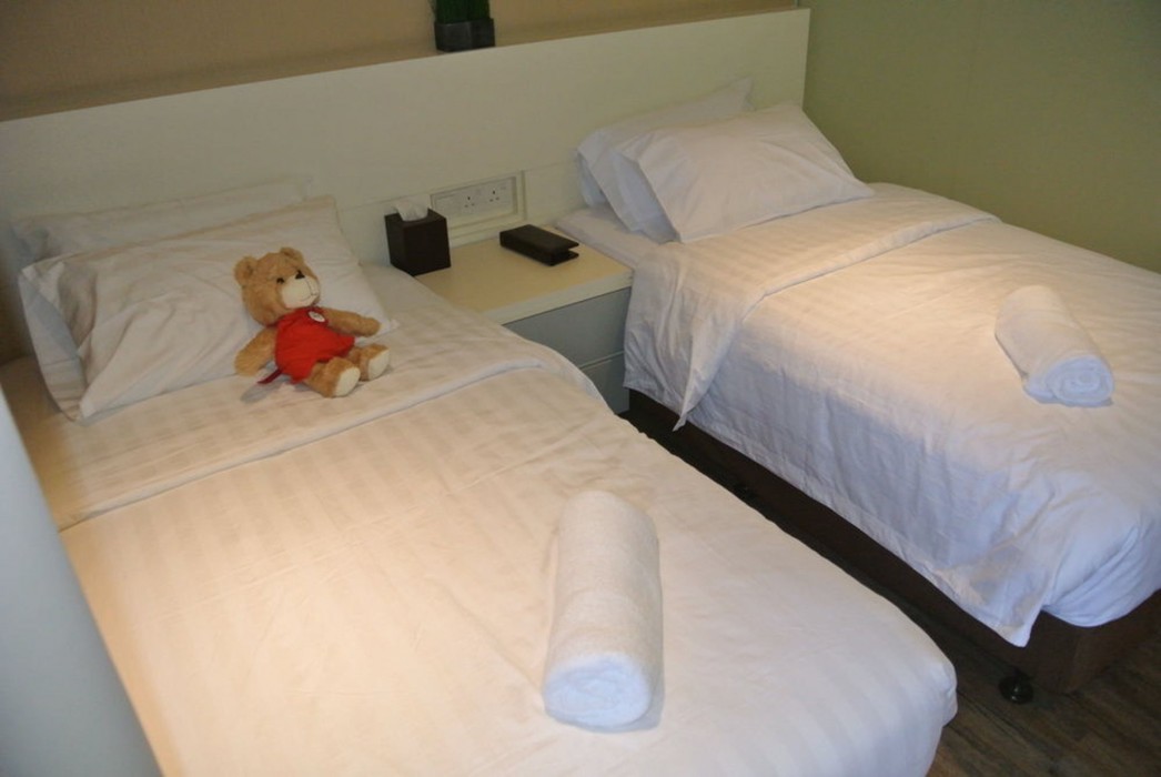 T+ Hotel Macallum 25/86