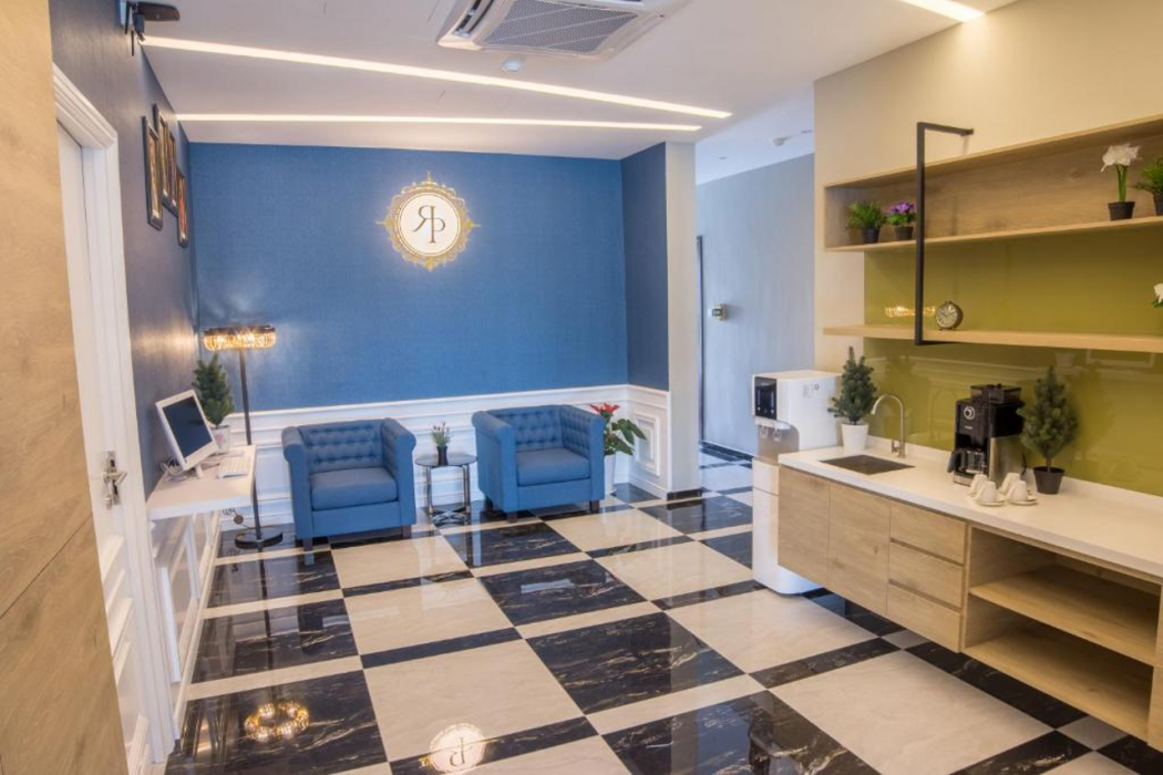 Redpine Boutique Hotel 31/38