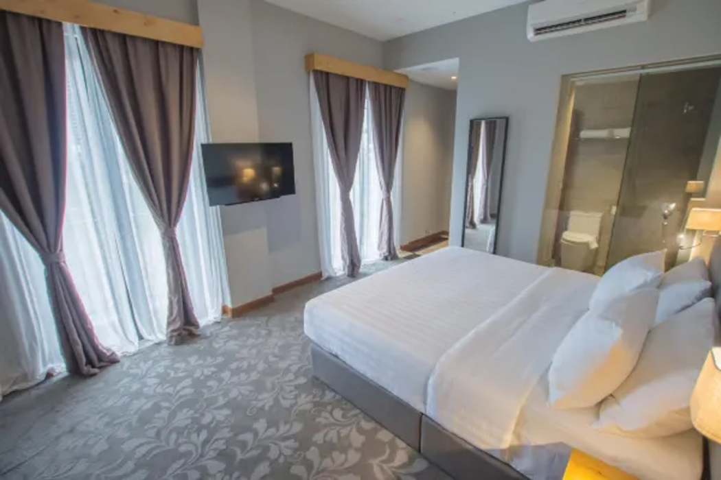 Redpine Boutique Hotel 18/38
