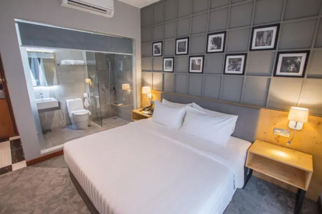Redpine Boutique Hotel 12/38