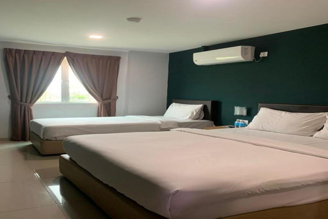 Room V @ Jalan Megat by ZUZU 9/29