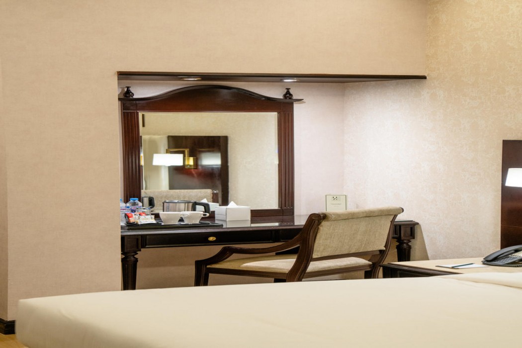 Luxe Avenue Hotel 17/29