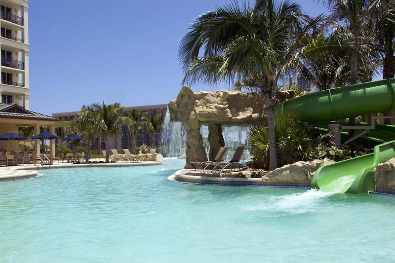 Palm Beach Marriott Singer Island Beach Resort 18/36