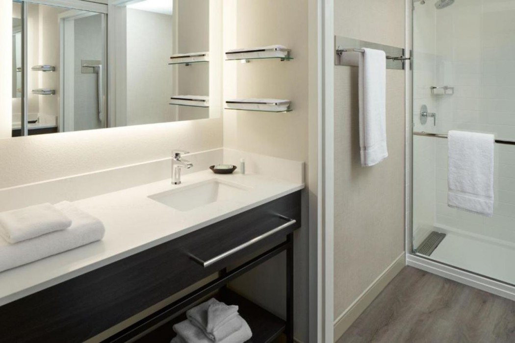 Residence Inn Montreal Airport 9/19