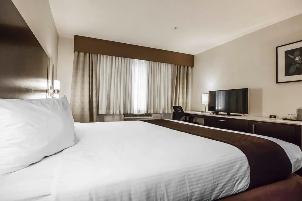 Comfort Hotel Vancouver Airport 14/44