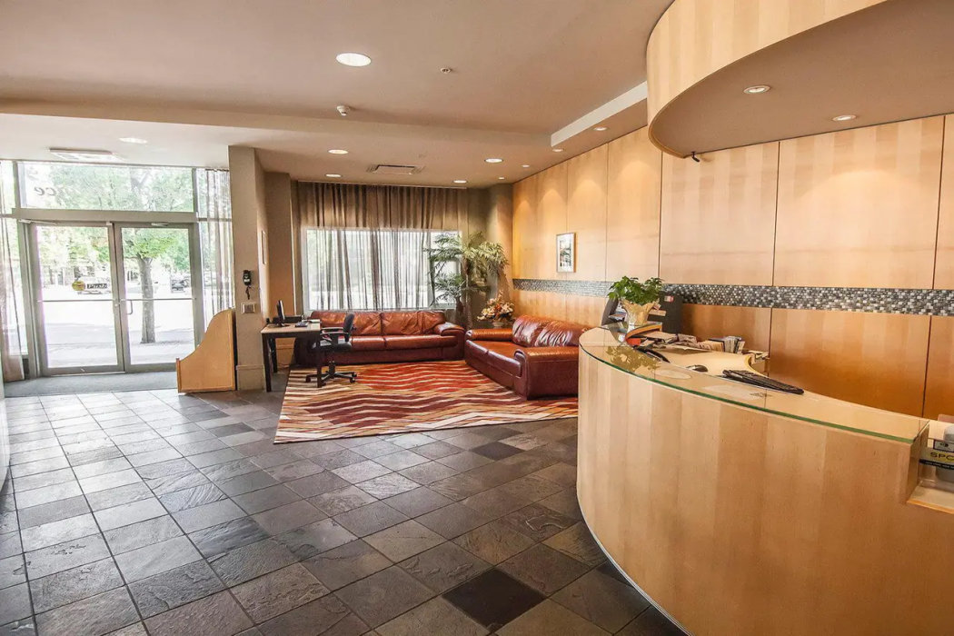 Comfort Hotel Vancouver Airport 7/44