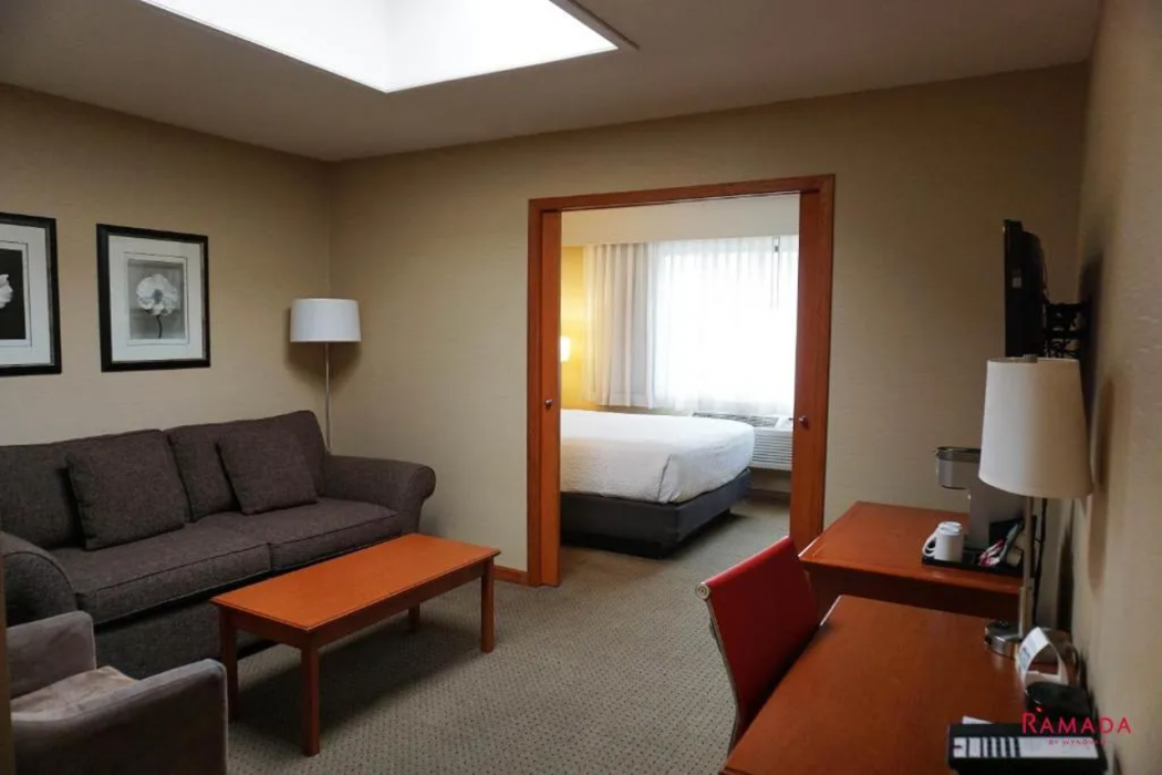 Ramada by Wyndham Kelowna Hotel & Conference Center 3/19