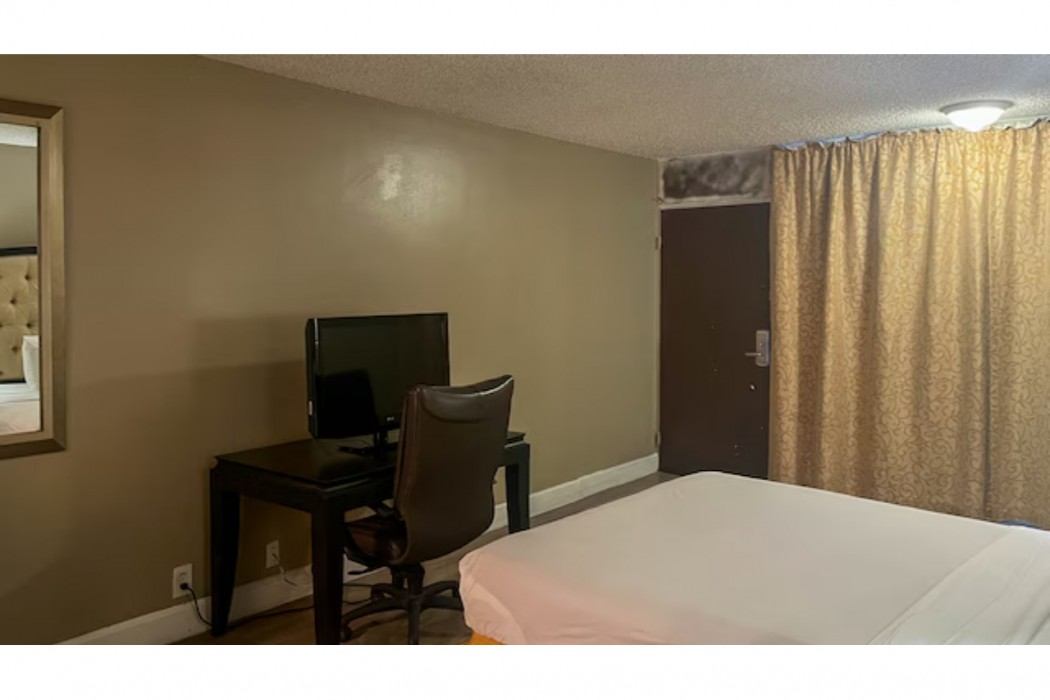 Motel6 Victorville, CA - Civic Center / Route 66 18/60