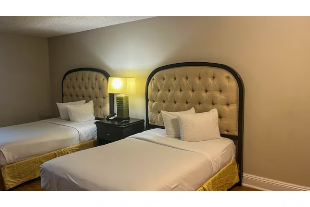 Motel6 Victorville, CA - Civic Center / Route 66 15/60