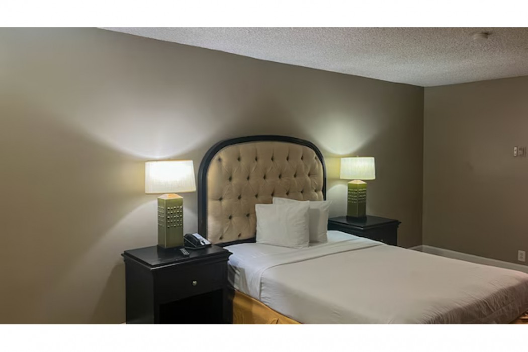 Motel6 Victorville, CA - Civic Center / Route 66 16/60