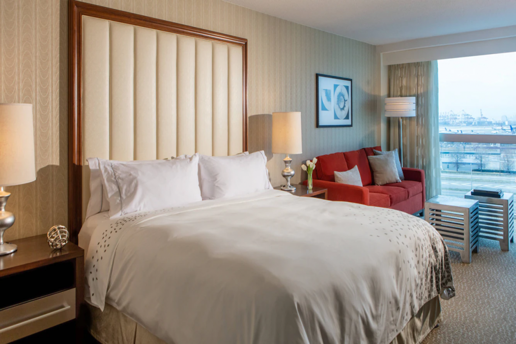 Renaissance Newark Airport Hotel 7/53